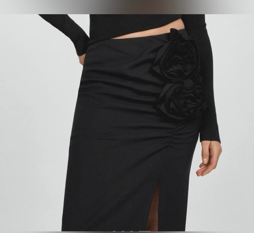 Mango Flora Applique’ skirt
